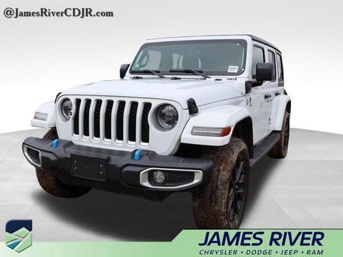 Used 2023 Jeep Wrangler Unlimited Sahara w/ Cold Weather Group AWD/4WD image 2