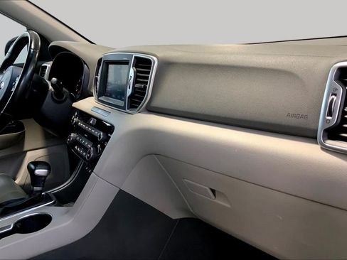Used 2019 Kia Sportage EX w/ EX Premium Package FWD image 18
