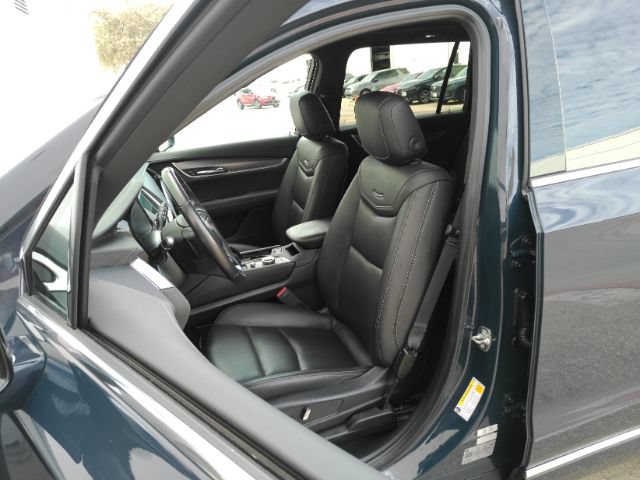 Used 2024 Cadillac XT6 Luxury w/ LPO, Floor Liner Package AWD/4WD image 14