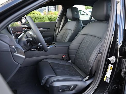 New 2027 BMW 550e xDrive w/ Executive Package AWD/4WD image 19