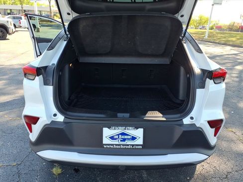Used 2024 Buick Envista Preferred w/ Advanced Safety Package FWD image 29