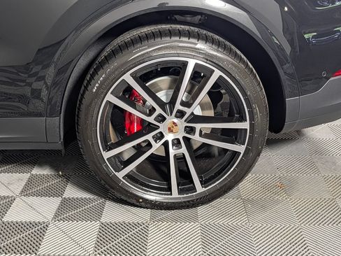 New 2026 Porsche Cayenne S AWD/4WD image 12