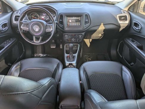Used 2020 Jeep Compass Latitude FWD image 15