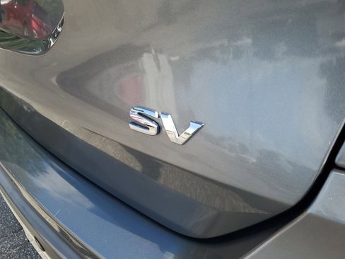 Used 2019 Nissan Rogue SV image 8