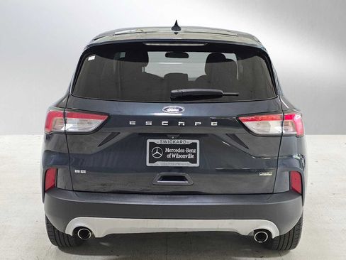 Used 2022 Ford Escape SE w/ Convenience Package FWD image 4