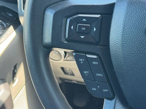 Used 2022 Ford F350 XLT w/ Black Appearance Package AWD/4WD image 31