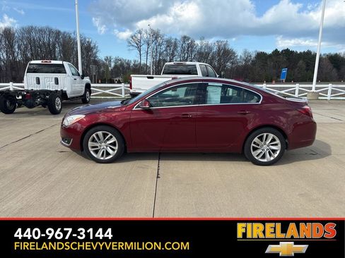 Used 2017 Buick Regal Premium w/ Driver Confidence Package #1 image 3