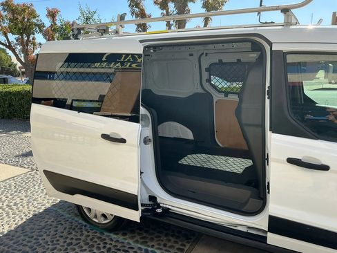 Used 2023 Ford Transit Connect XL FWD image 18