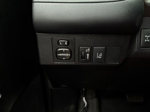 Used 2017 Toyota RAV4 XLE AWD/4WD image 20