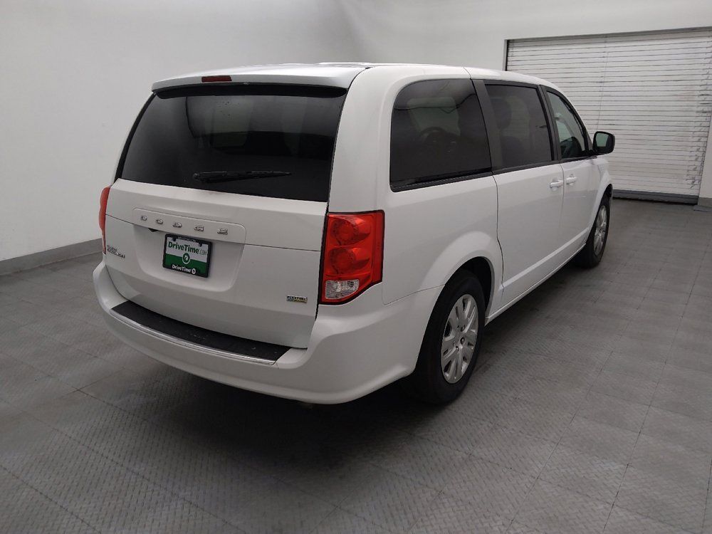 Used 2018 Dodge Grand Caravan SE FWD image 9