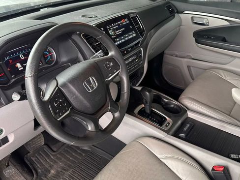 Used 2019 Honda Pilot EX image 9