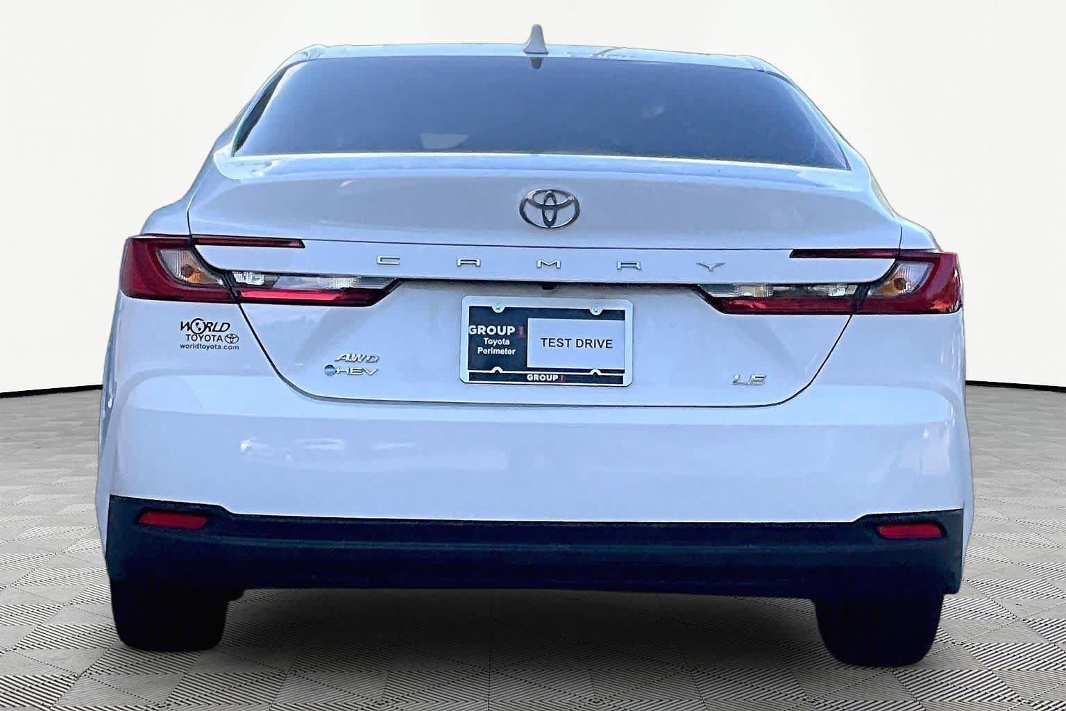 Used 2025 Toyota Camry LE w/ Convenience Package AWD/4WD image 8