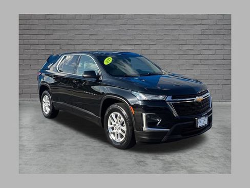 Used 2023 Chevrolet Traverse LS AWD/4WD image 1