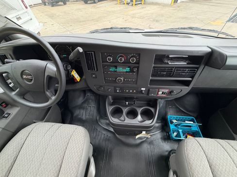 New 2025 GMC Savana 3500 w/ Power Convenience Package image 17