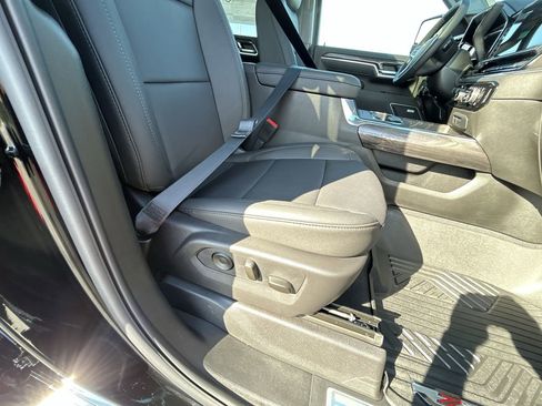 New 2025 Chevrolet Silverado 2500 LTZ w/ Z71 Chrome Sport Edition image 19