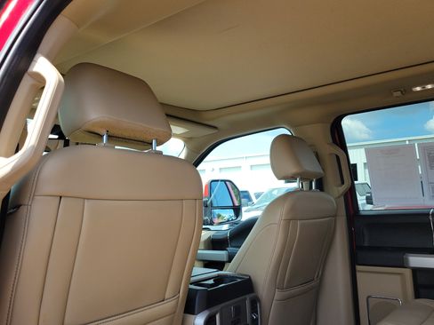Certified 2021 Ford F250 Lariat w/ Lariat Ultimate Package AWD/4WD image 12