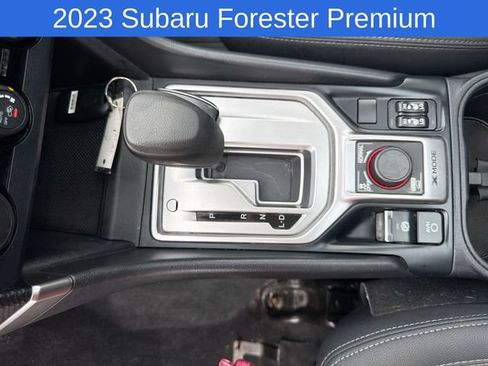 Used 2023 Subaru Forester Premium AWD/4WD image 27