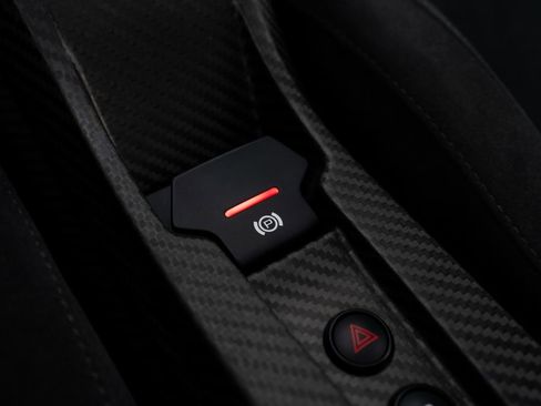 Used 2015 McLaren P1 RWD image 23