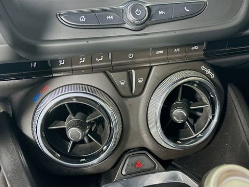 Used 2018 Chevrolet Camaro LT image 15