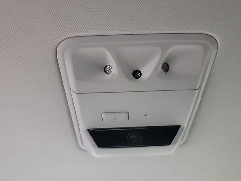 Used 2024 Kia Carnival SX image 24