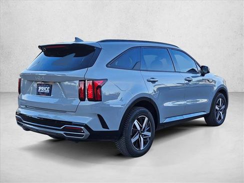 Used 2023 Kia Sorento EX w/ Panoramic Sunroof Package image 5