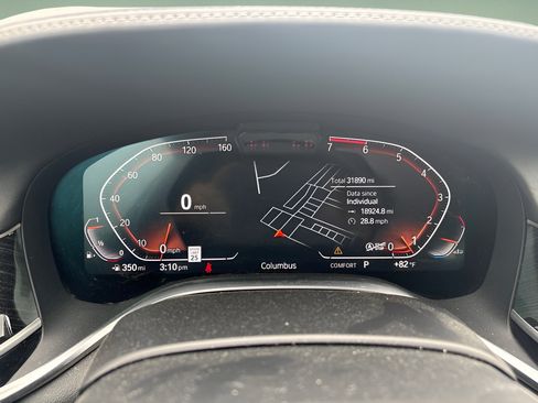 Used 2021 BMW 750i xDrive w/ Autobahn Package AWD/4WD image 9