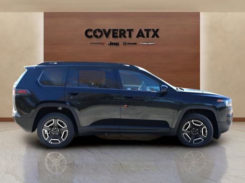 New 2026 Jeep Cherokee Limited image 6