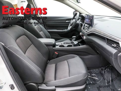 Used 2024 Nissan Altima 2.5 SV w/ SV Premium Package image 24