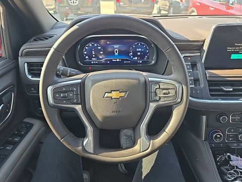 Used 2024 Chevrolet Suburban LT w/ Luxury Package image 22