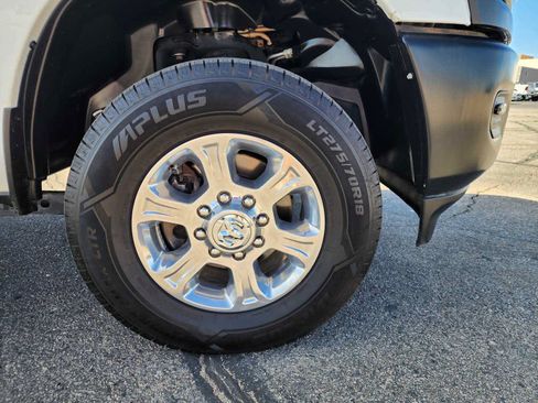 Used 2022 RAM 3500 Tradesman AWD/4WD image 12