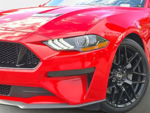 Used 2019 Ford Mustang GT image 32