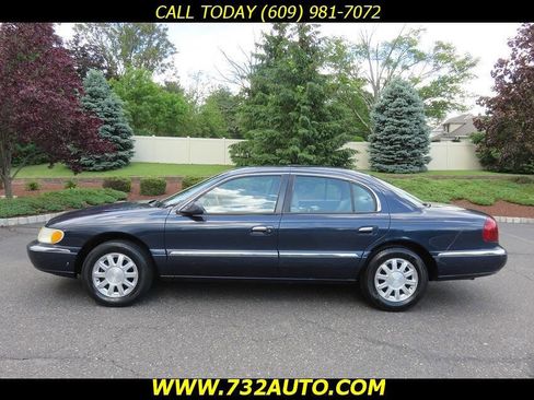 Used 2001 Lincoln Continental FWD image 2
