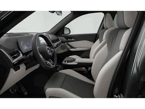 New 2026 BMW X1 xDrive28i w/ Technology Package image 7