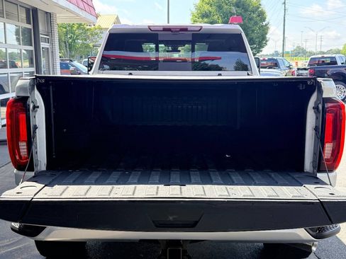 Used 2023 GMC Sierra 2500 Denali w/ Denali Ultimate Package AWD/4WD image 10