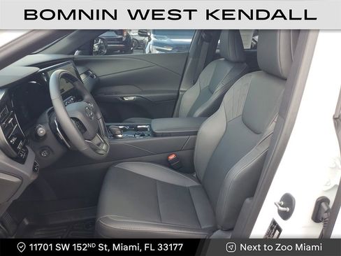 Used 2025 Lexus RX 350 AWD image 25