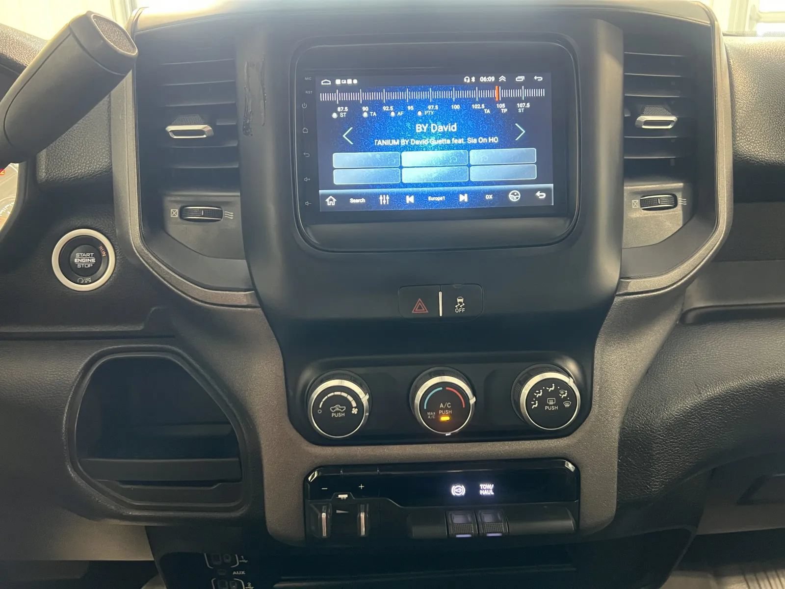 Used 2020 RAM 2500 Tradesman AWD/4WD image 17