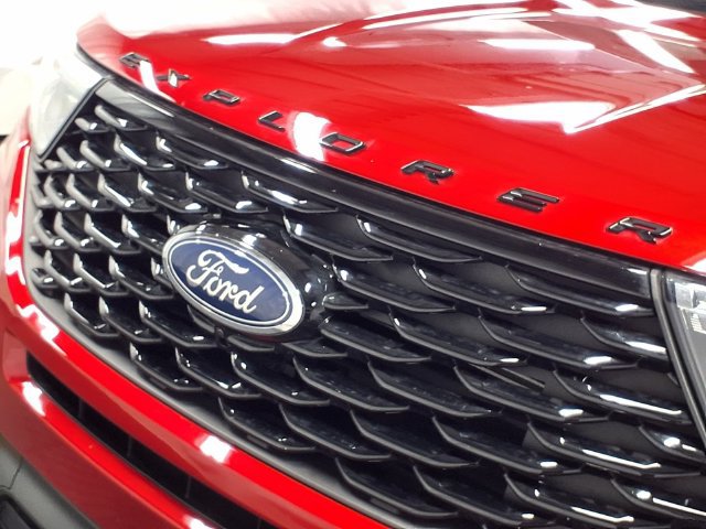 Used 2023 Ford Explorer ST-Line w/ Class IV Trailer Tow Package AWD/4WD image 16