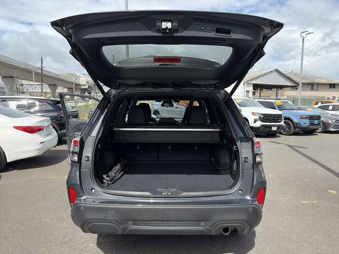 Used 2025 Subaru Forester Limited AWD/4WD image 21
