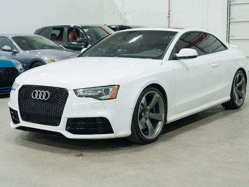 Used 2013 Audi RS 5 Coupe w/ Audi MMI Navigation Plus Pkg image 3