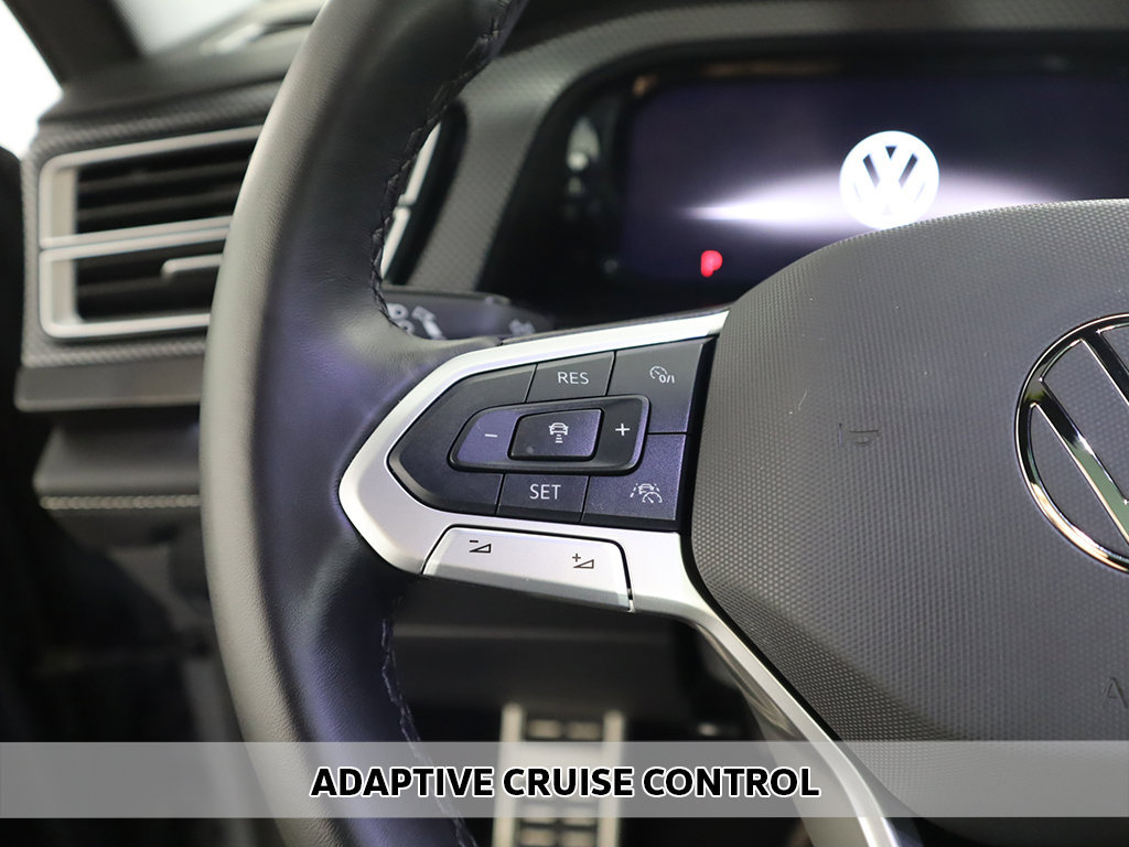 Used 2025 Volkswagen Atlas Cross Sport SEL Premium R-Line AWD/4WD image 6