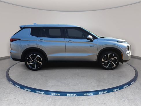 Used 2025 Mitsubishi Outlander SE AWD/4WD image 5