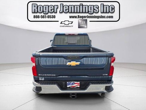 Used 2023 Chevrolet Silverado 2500 LTZ w/ LTZ Convenience Package AWD/4WD image 23