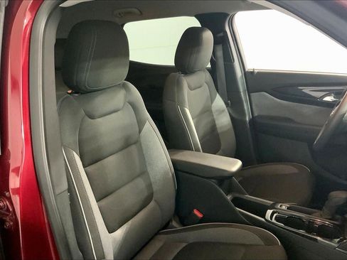 Used 2025 Chevrolet TrailBlazer LT w/ Driver Confidence Package AWD/4WD image 7