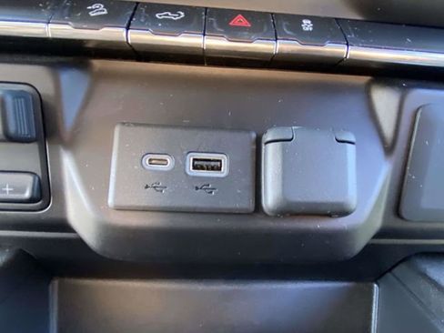 Used 2021 Chevrolet Silverado 1500 LT Trail Boss w/ Bed Protection Package image 23