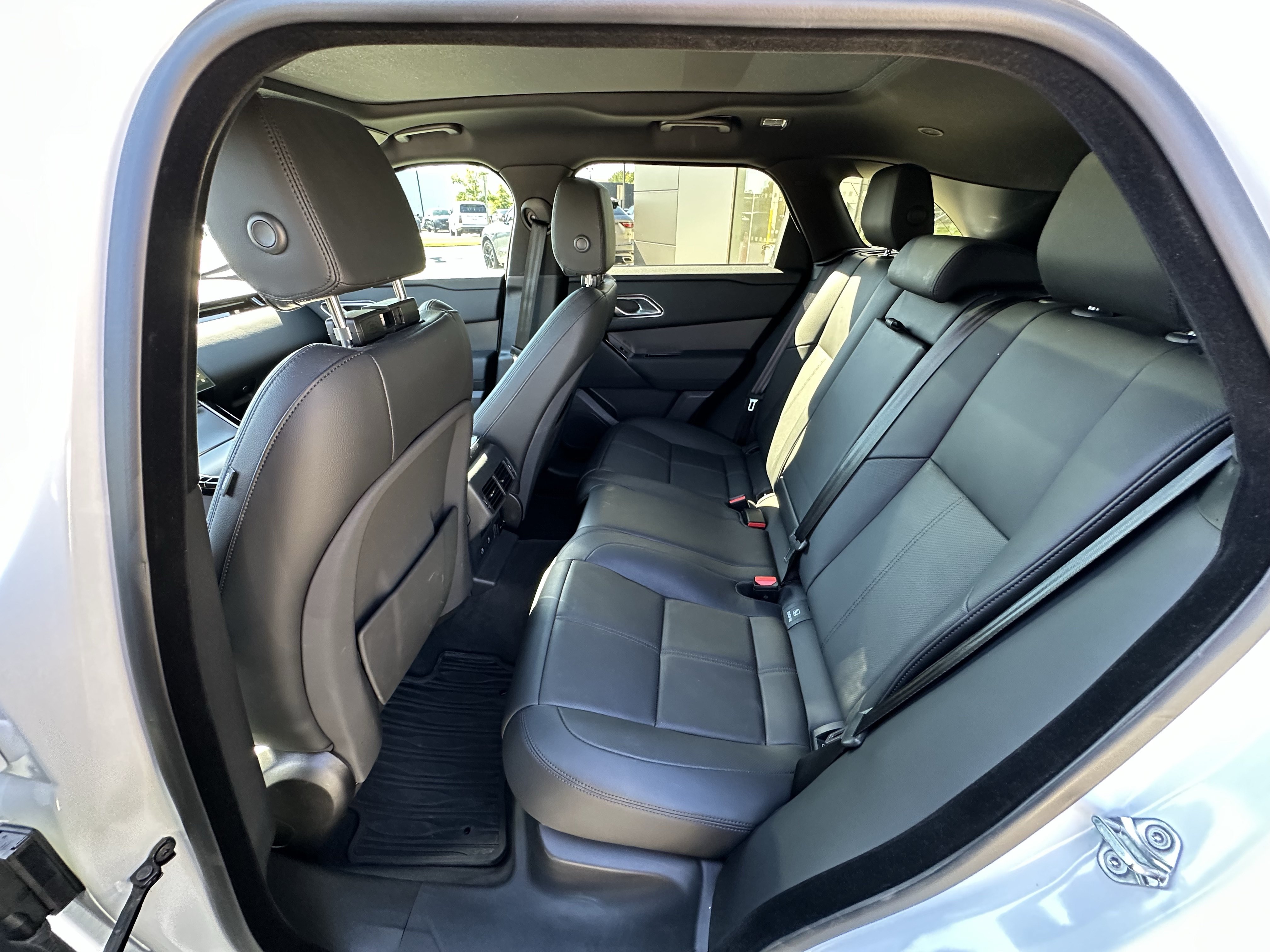Certified 2026 Land Rover Range Rover Velar S AWD/4WD image 30