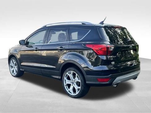 Used 2019 Ford Escape Titanium AWD/4WD image 3
