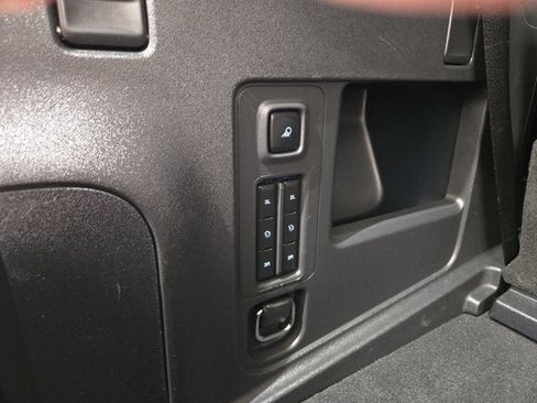 Used 2025 Ford Expedition Active AWD/4WD image 17
