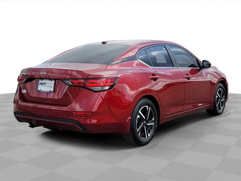 Used 2025 Nissan Sentra SV image 4