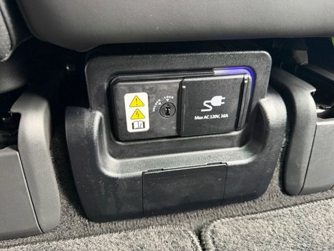 Used 2023 Hyundai Ioniq 5 Limited image 50