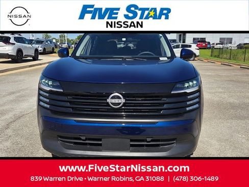 Used 2025 Nissan Kicks SV FWD image 2